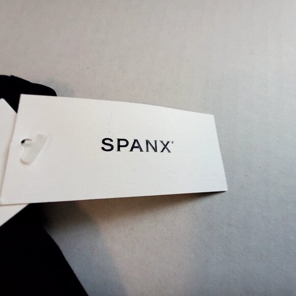 Spanx Casual Fridays Cinched Skort Very Black Sweat-Wicking Lightweight Size XS - Picture 9 of 11